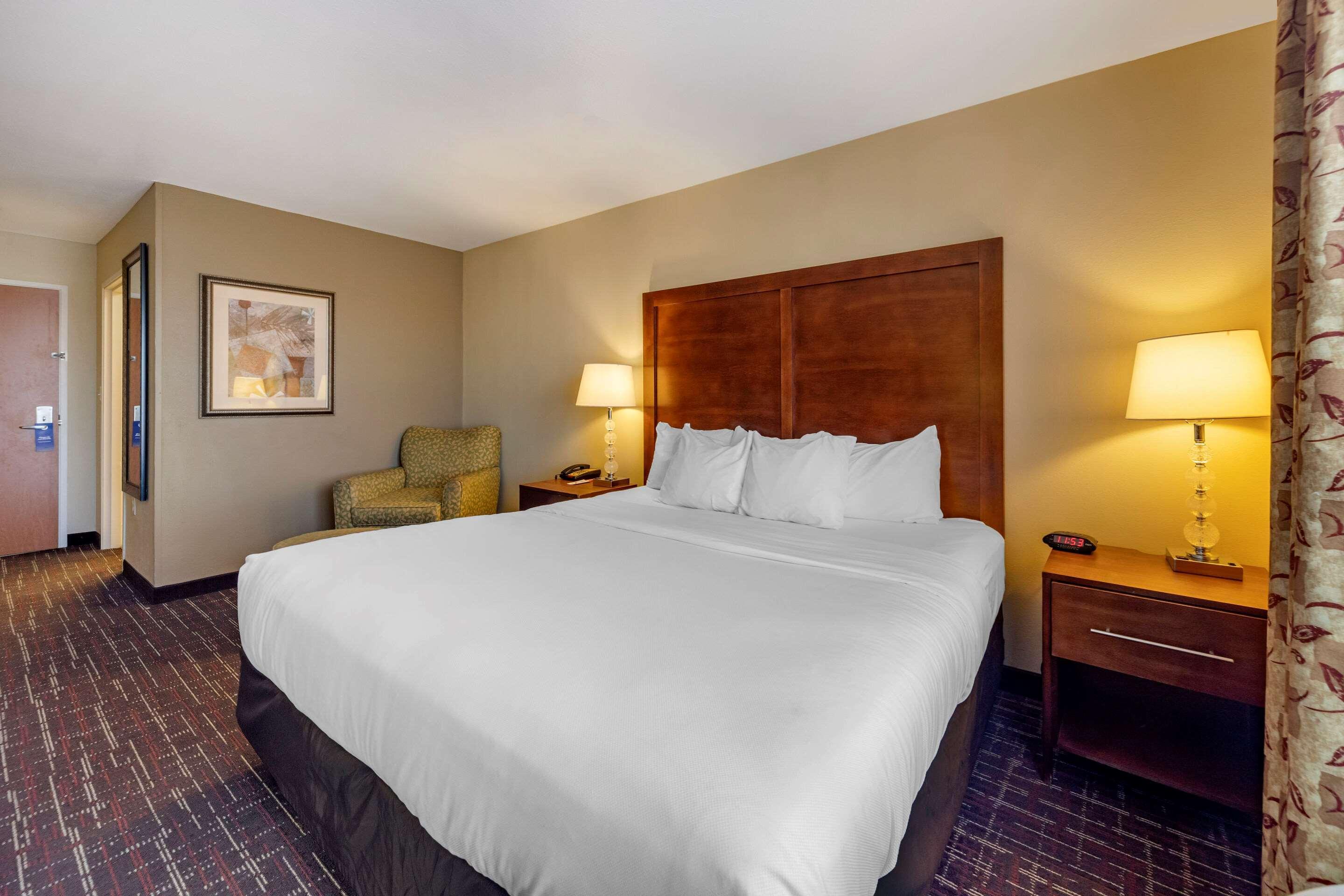 Comfort Inn & Suites Shawnee North Near I-40 Ngoại thất bức ảnh