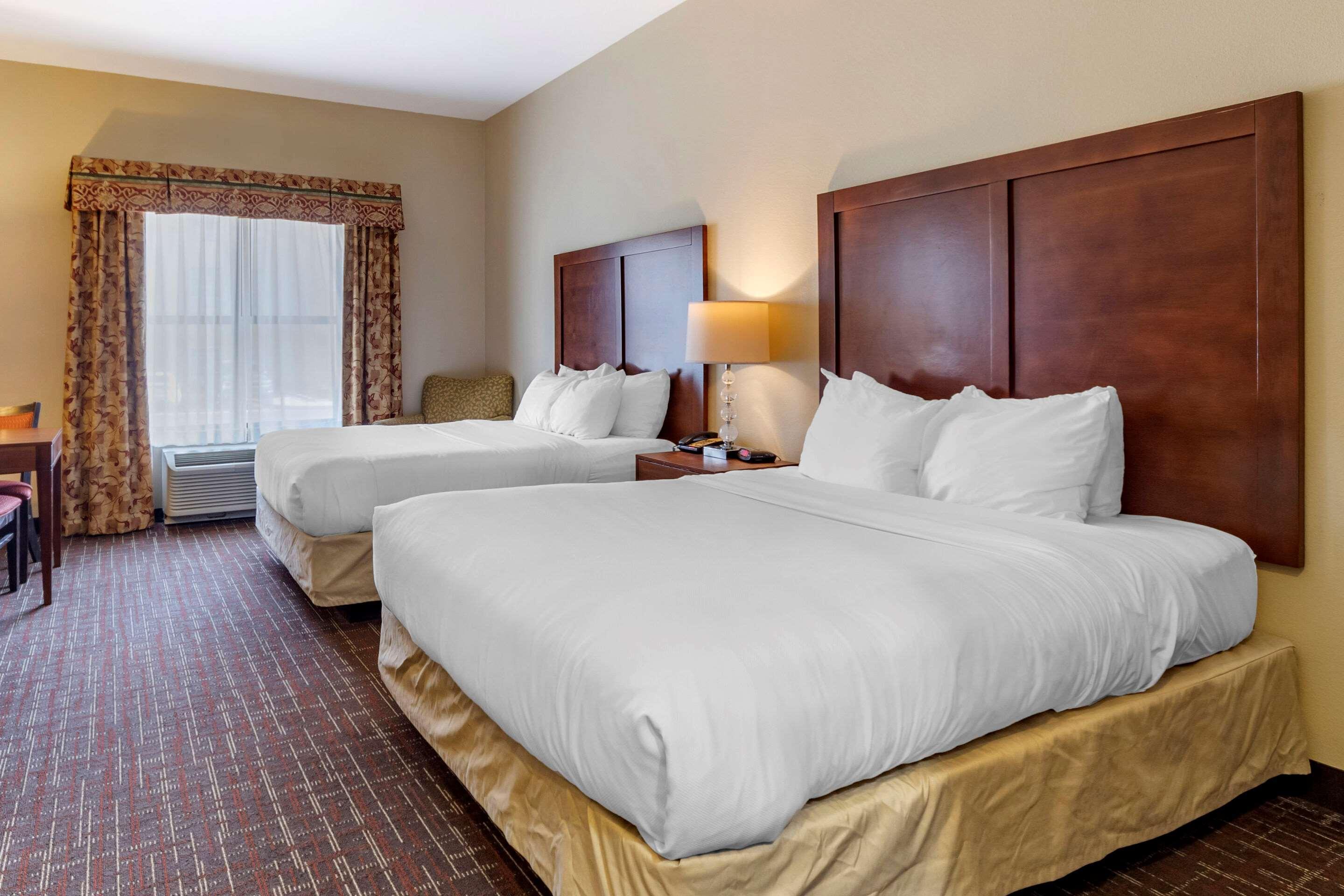 Comfort Inn & Suites Shawnee North Near I-40 Ngoại thất bức ảnh