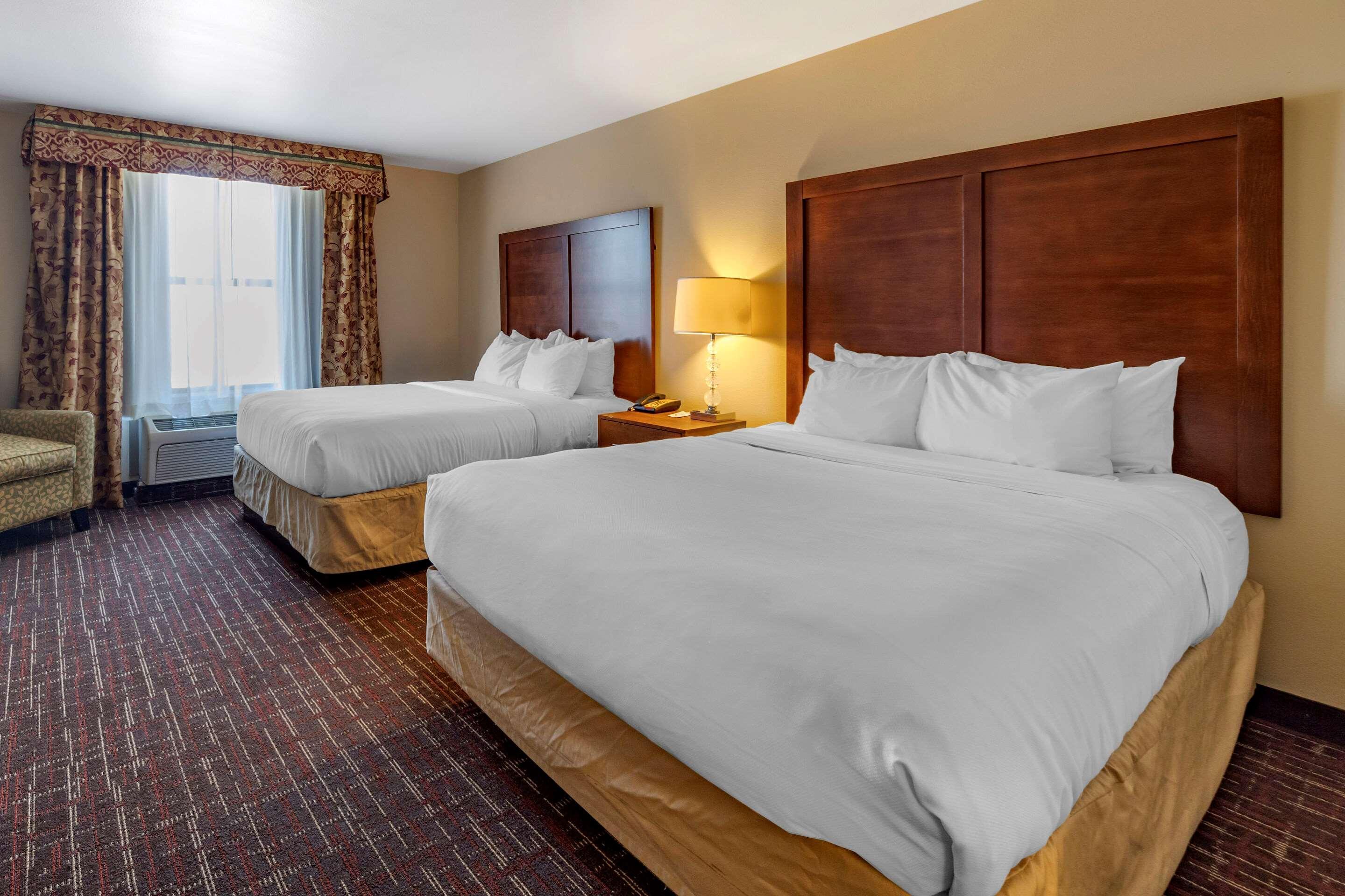 Comfort Inn & Suites Shawnee North Near I-40 Ngoại thất bức ảnh