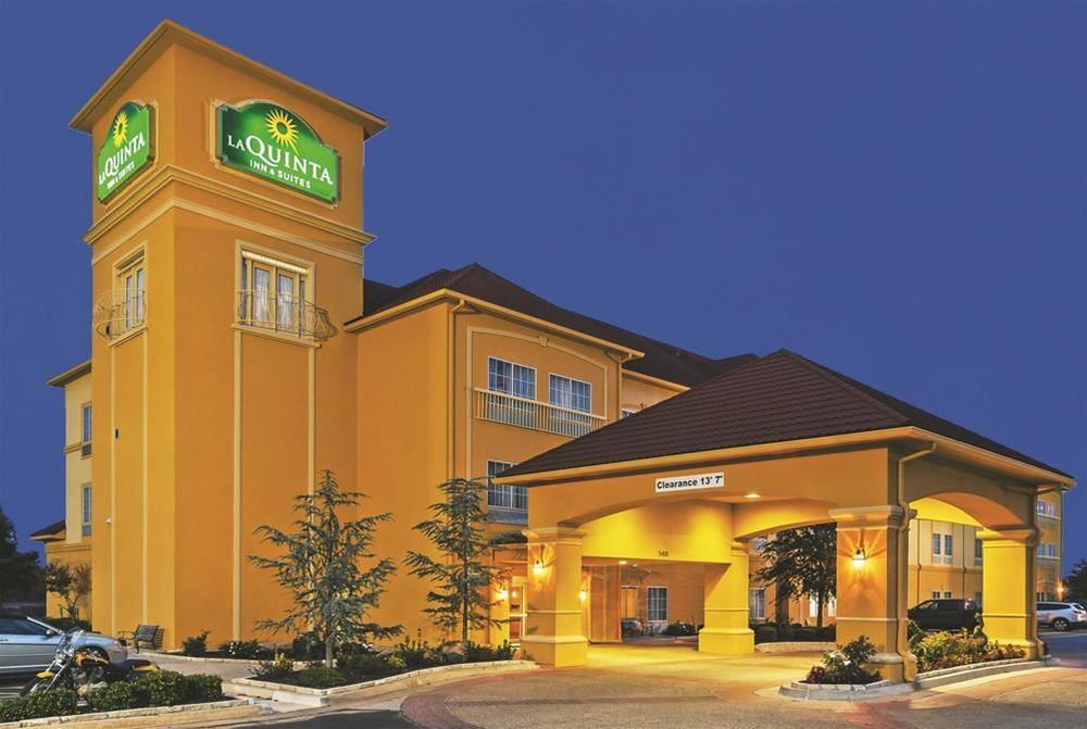 Comfort Inn & Suites Shawnee North Near I-40 Ngoại thất bức ảnh