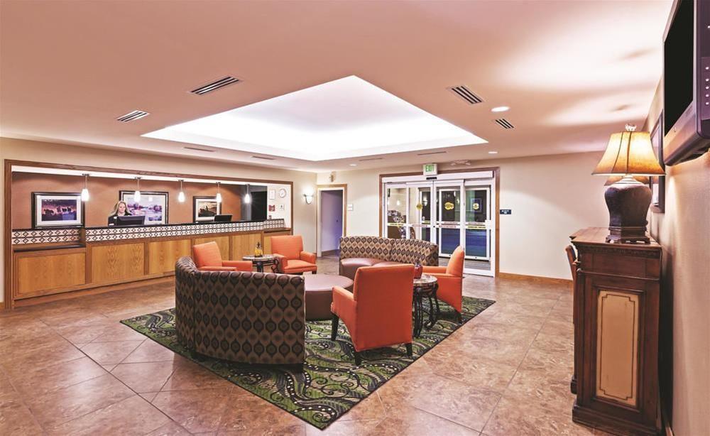 Comfort Inn & Suites Shawnee North Near I-40 Ngoại thất bức ảnh
