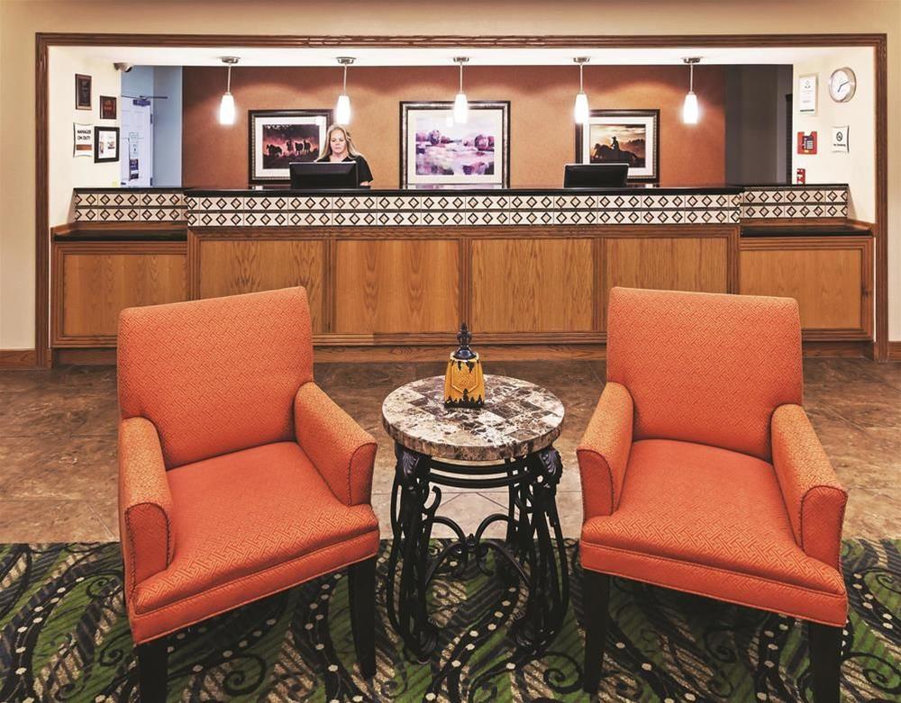 Comfort Inn & Suites Shawnee North Near I-40 Ngoại thất bức ảnh
