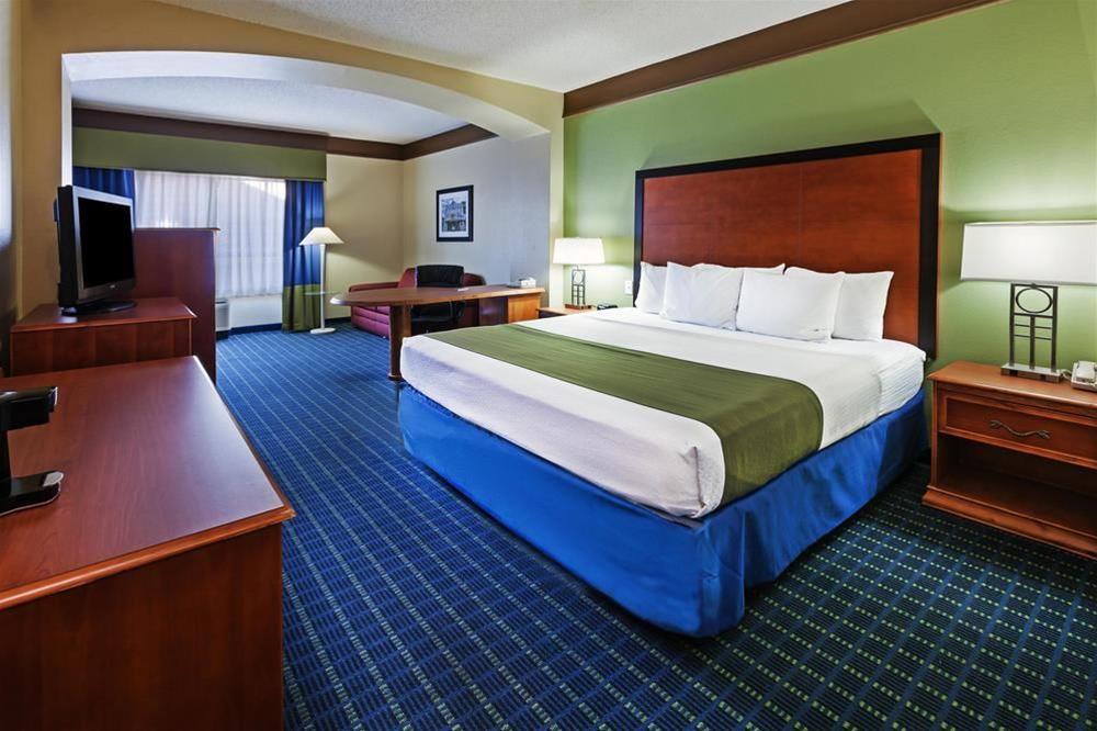 Comfort Inn & Suites Shawnee North Near I-40 Ngoại thất bức ảnh